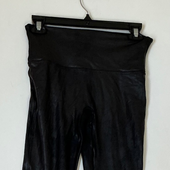Women’s SPANX faux leather leggings size M - Picture 6 of 7